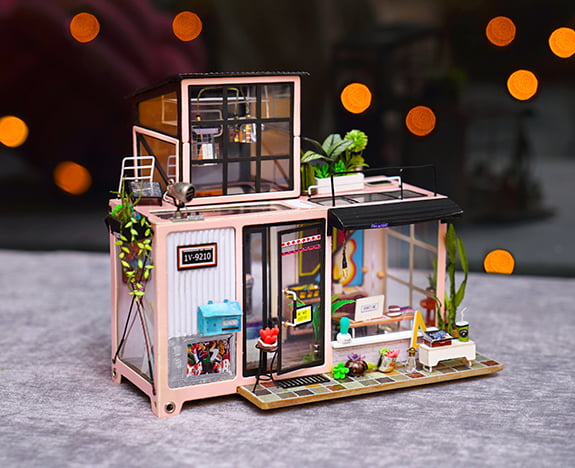 rolife miniature dollhouse