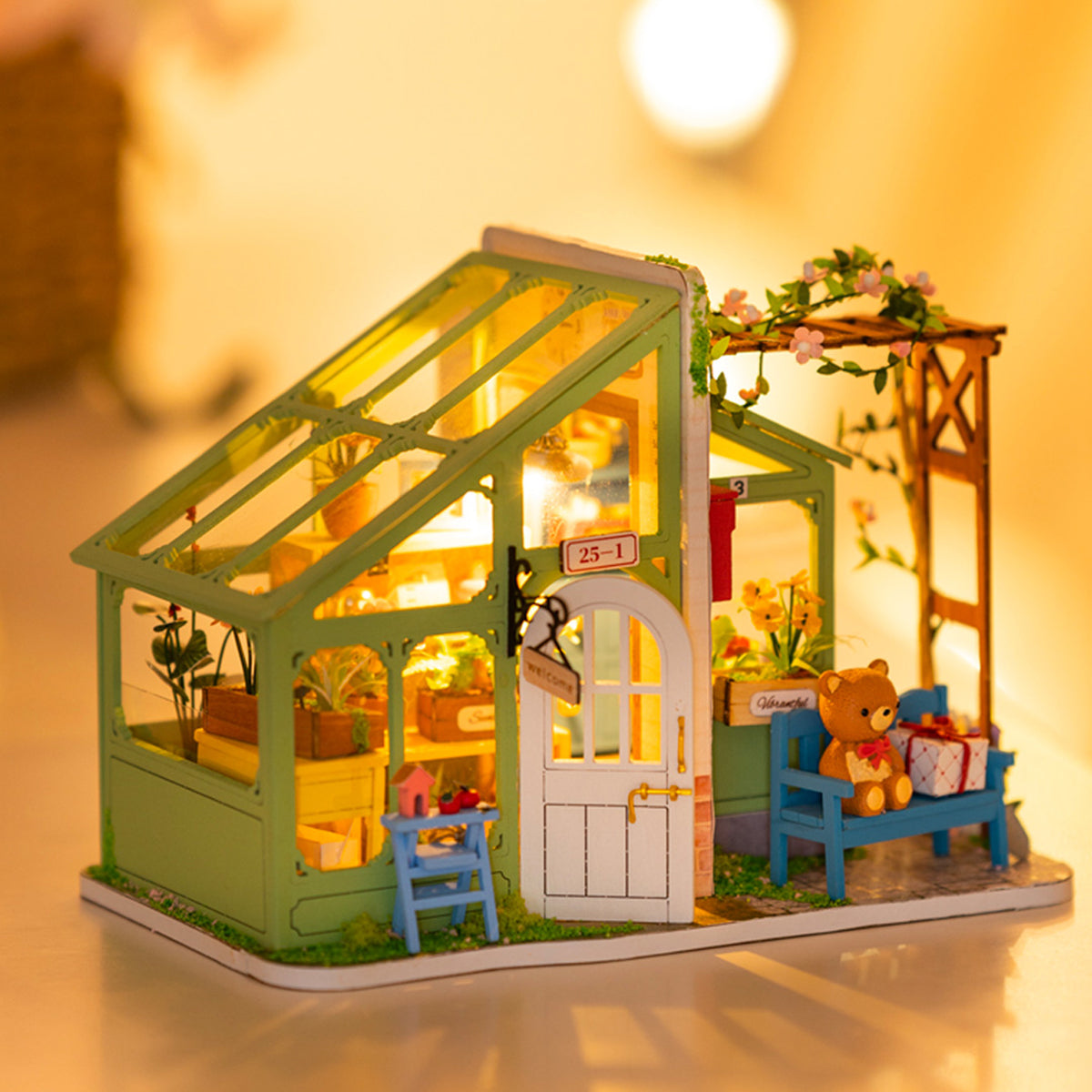 Bloomy House Glass Miniature Dollhouse Kit