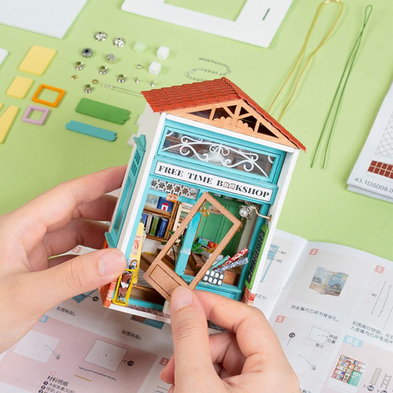 Rolife Free Time Bookshop Miniature Dollhouse Kit DS008