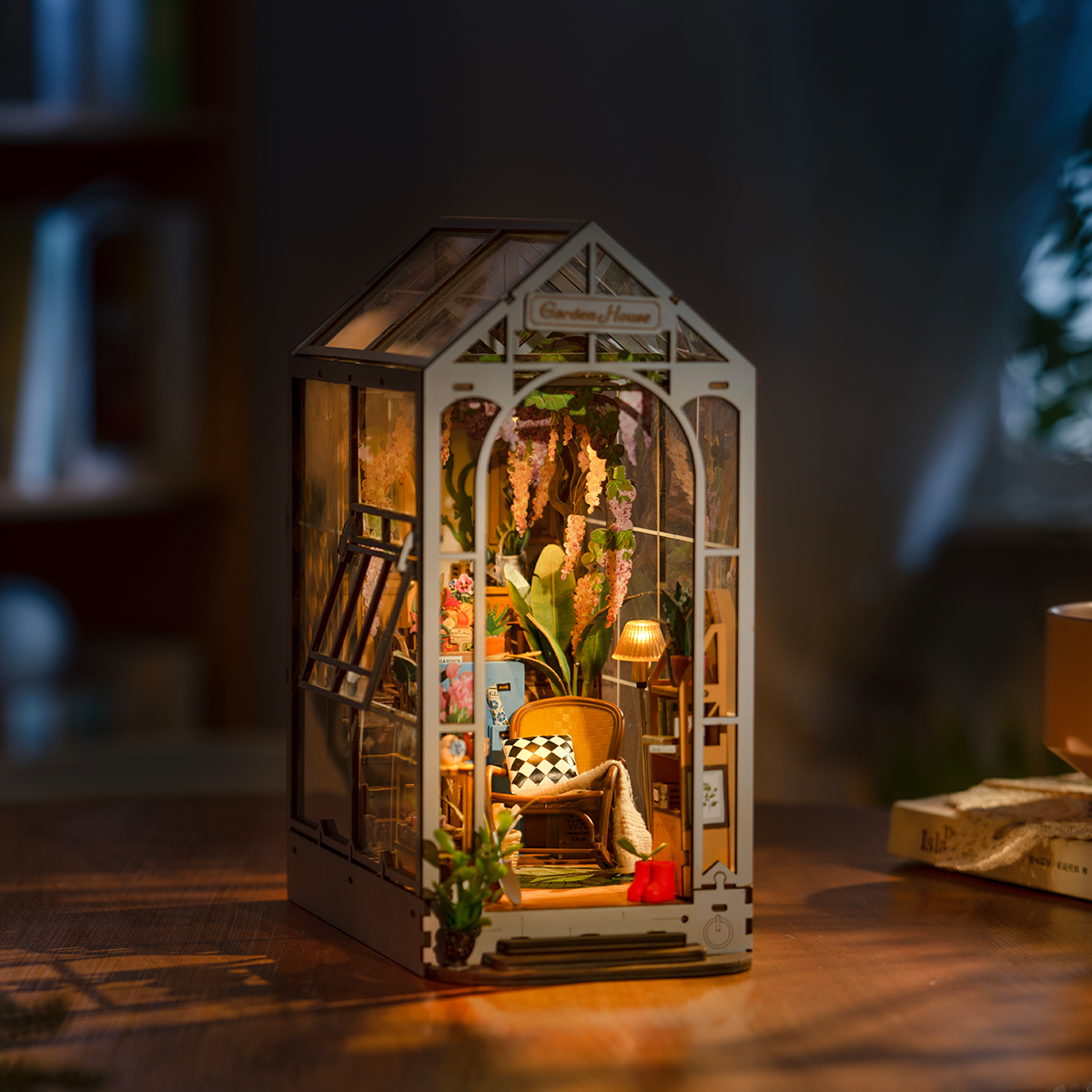 Rolife DIY Book Nook Kit Miniature Gardenhouse Puzzles 3D Modèle