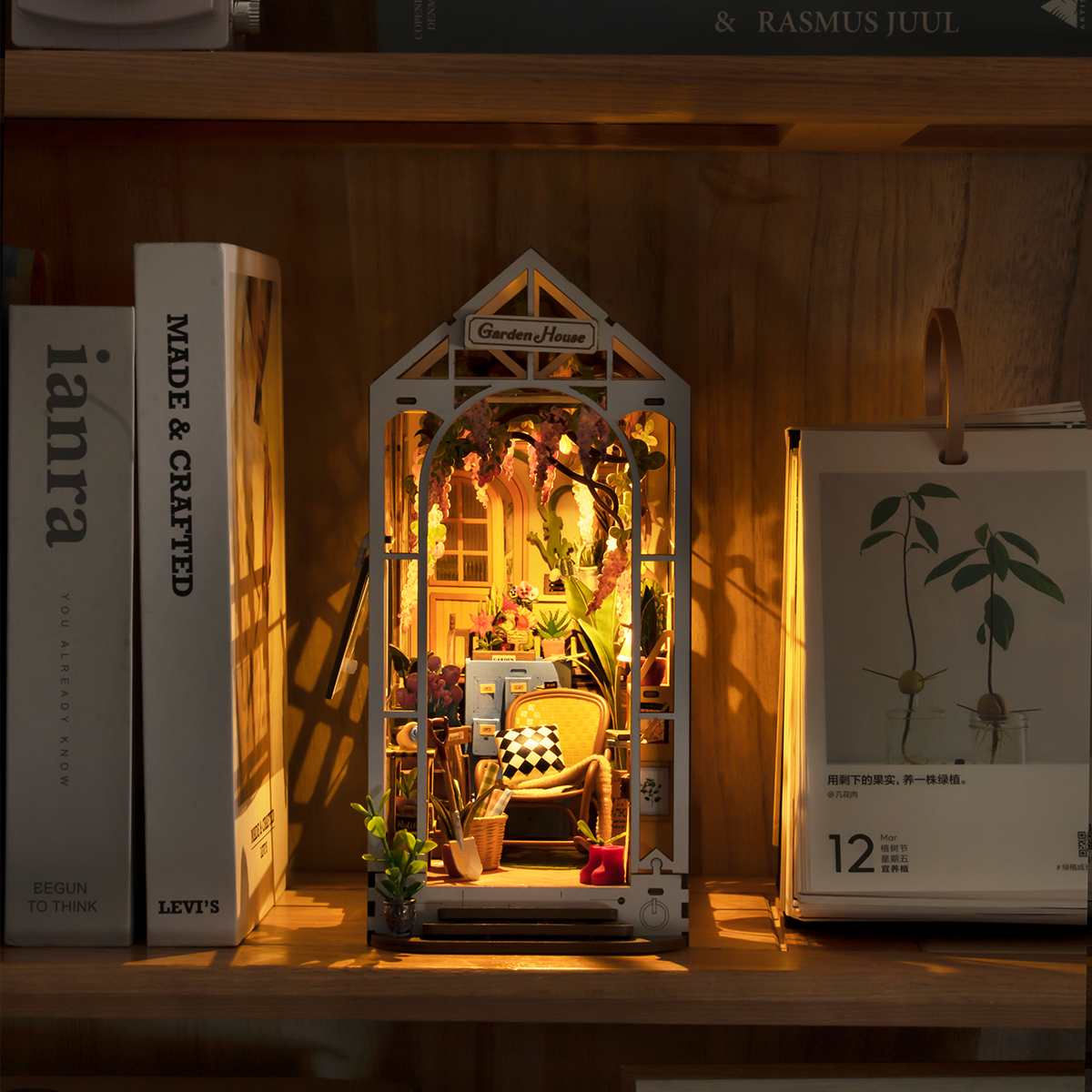 Rolife Holiday Garden House DIY Book Nook Shelf Insert TGB06 - Robotime  Store